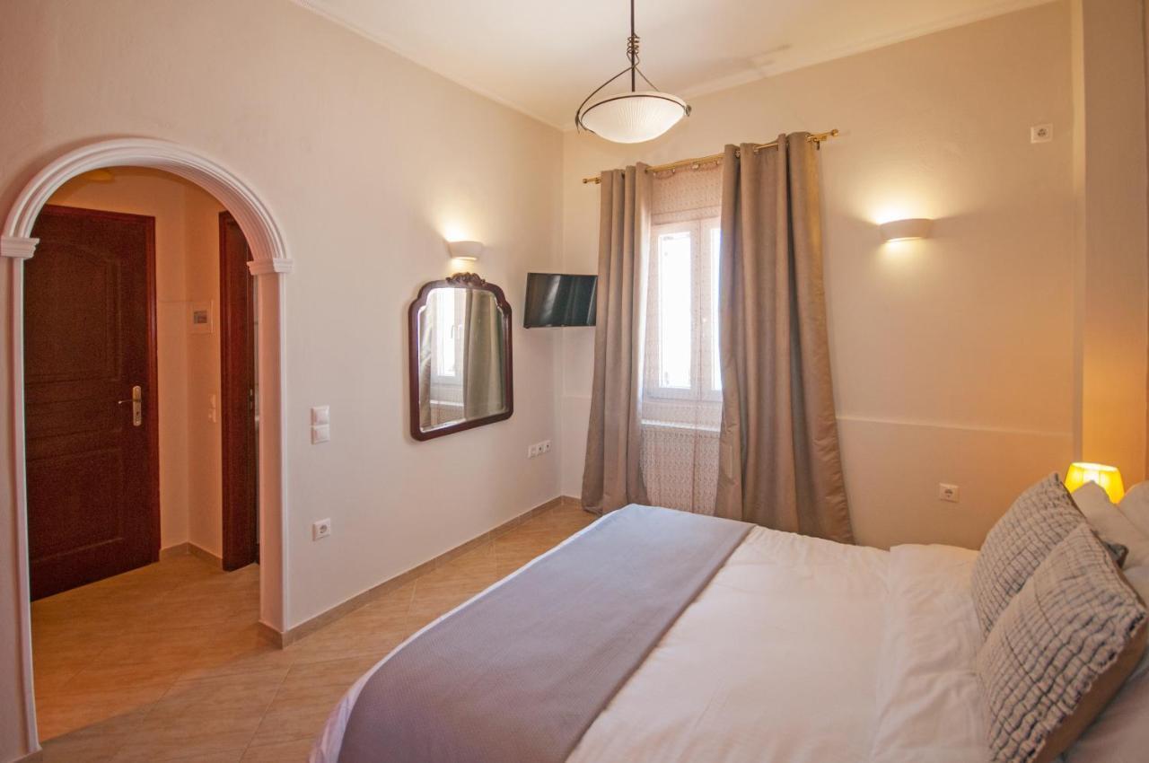 Veldi Art - Kamari Beach Apartment ثيرا المظهر الخارجي الصورة